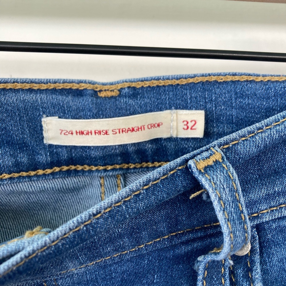Levi’s | 724 High-Rise Straight Crop Medium Blue Size 32 - Picture 11 of 14